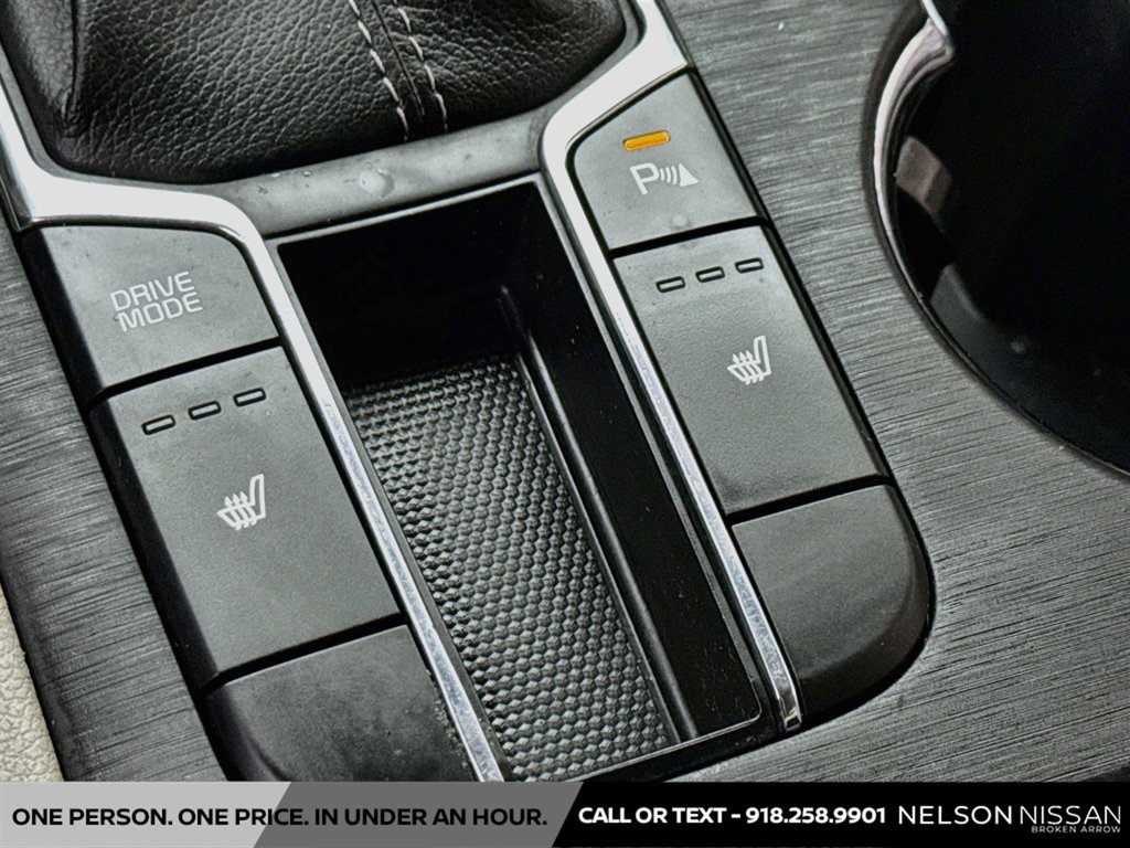 Used 2021 Kia Sedona EX FWD image 19