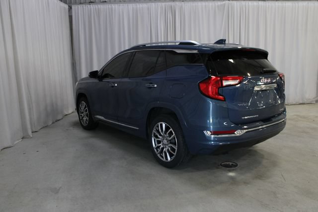 Used 2024 GMC Terrain Denali w/ Denali Premium Package AWD/4WD image 32