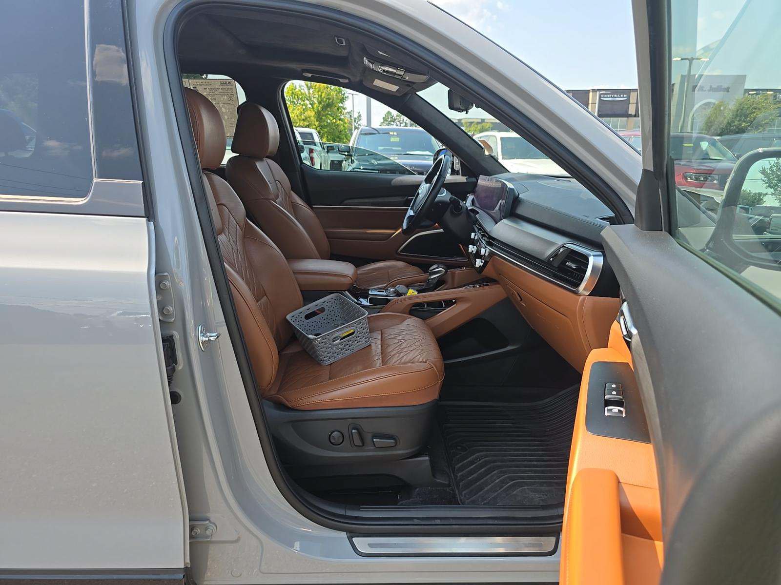 Used 2024 Kia Telluride SX Prestige X-Line AWD/4WD image 11