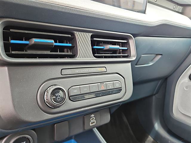 Used 2025 Ford Maverick XLT FWD image 19