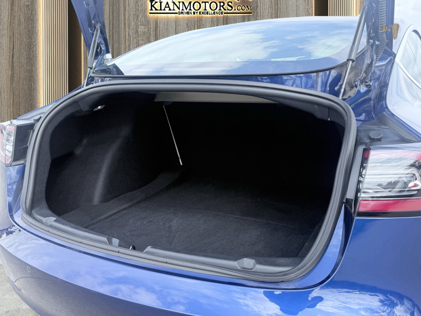 Used 2020 Tesla Model 3 Long Range image 12