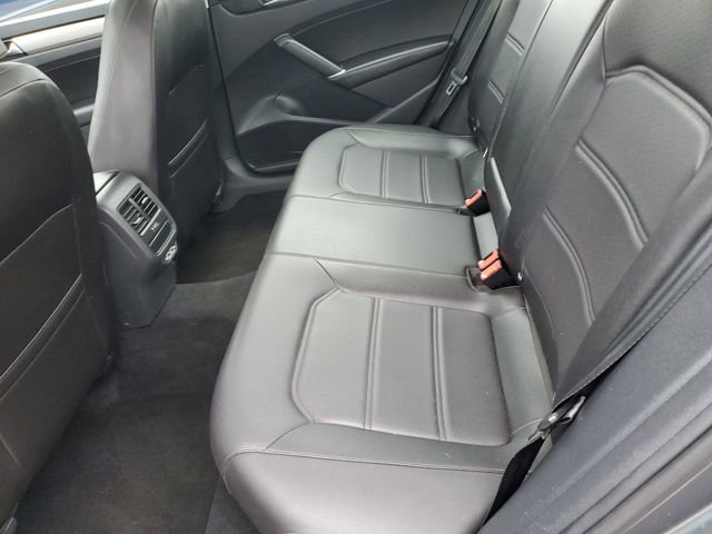 Used 2022 Volkswagen Passat 2.0T SE image 27