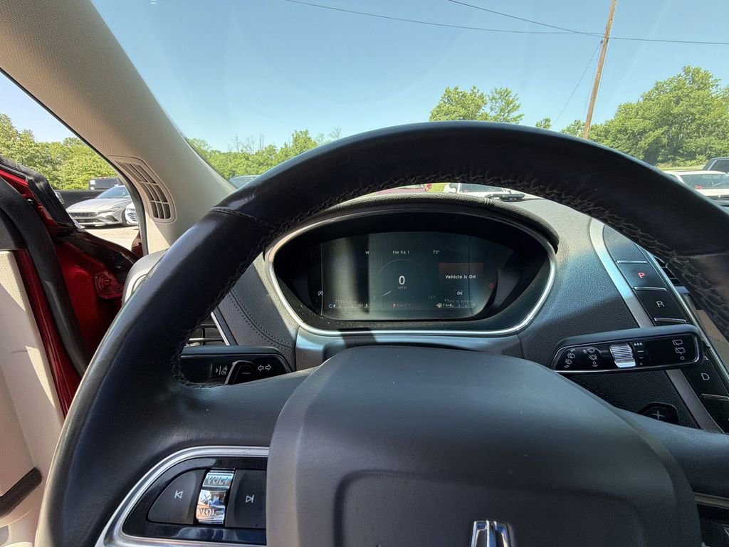 Used 2019 Lincoln Nautilus Select AWD/4WD image 15