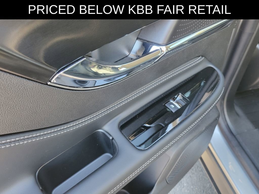 Used 2024 Lincoln Corsair Grand Touring w/ Equipment Group 301A image 15