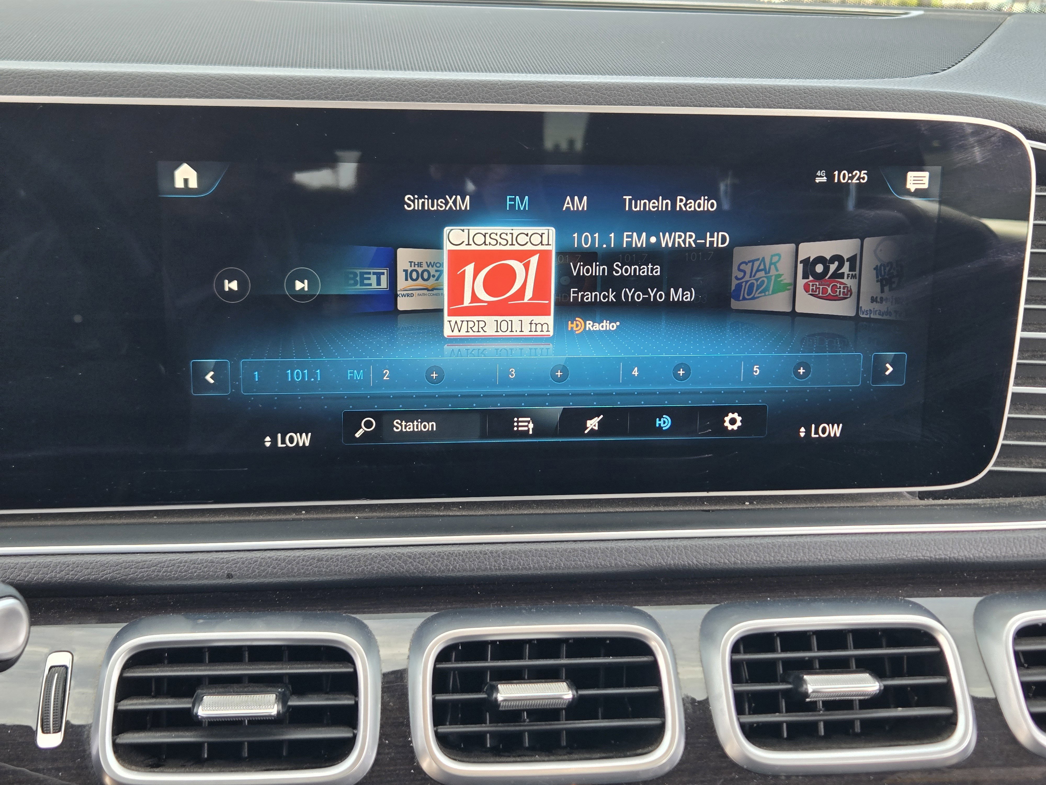 Used 2022 Mercedes-Benz GLE 350 4MATIC image 11