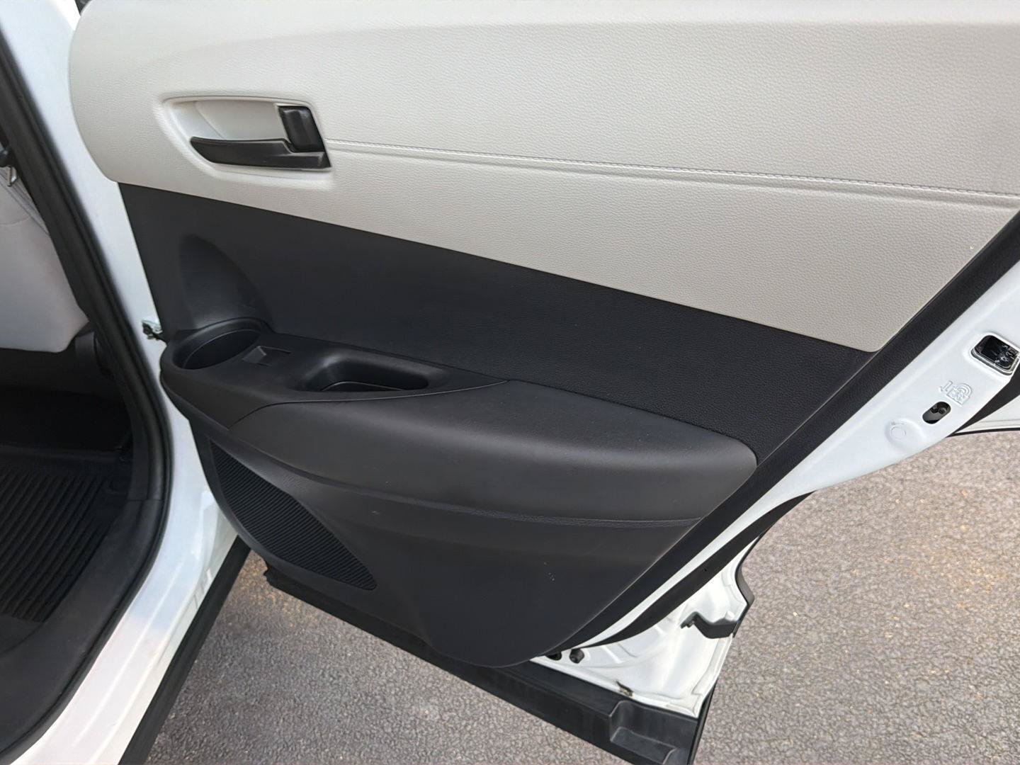 Certified 2026 Toyota Corolla Cross L FWD image 15