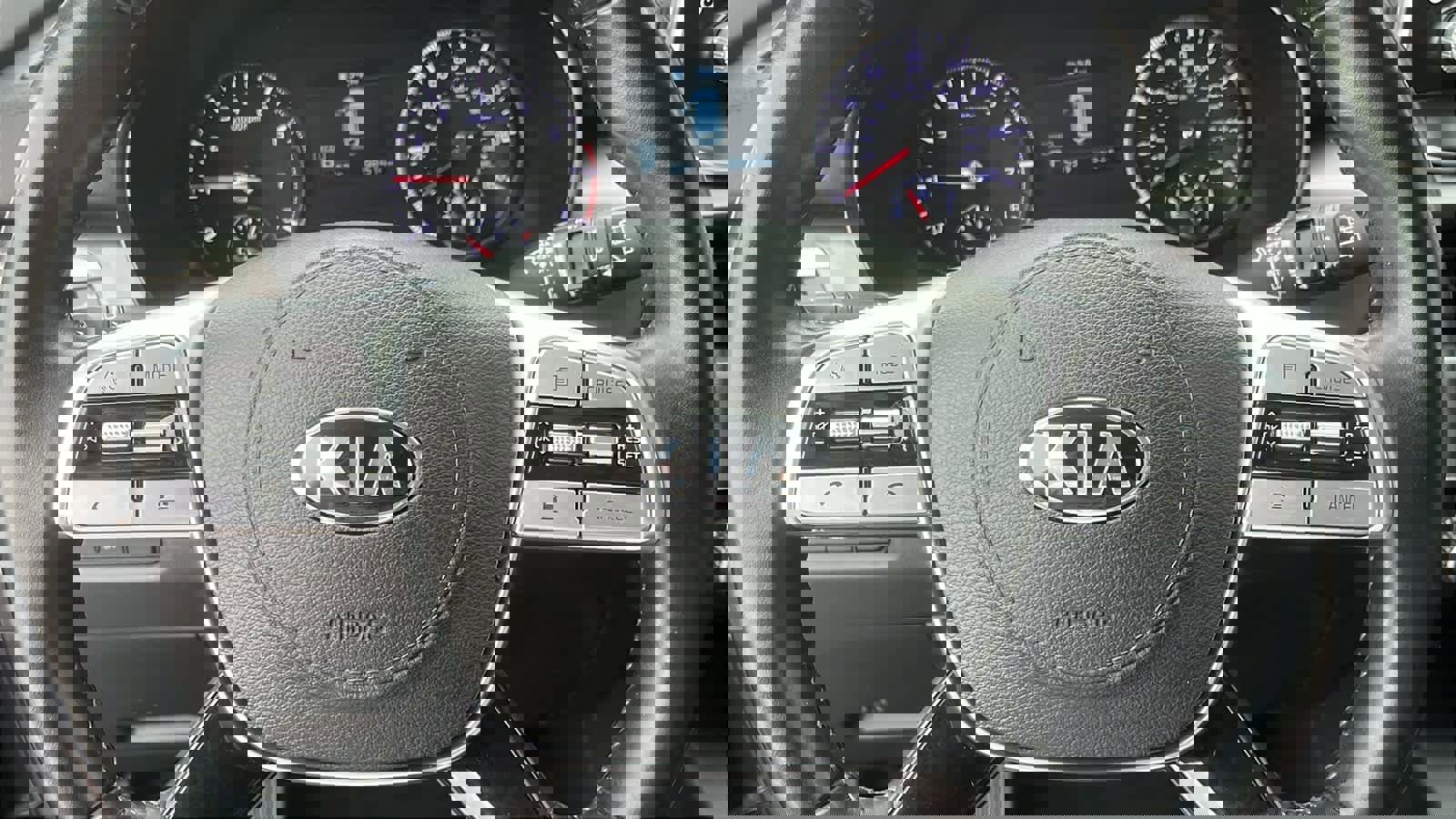 Used 2020 Kia Telluride LX image 11