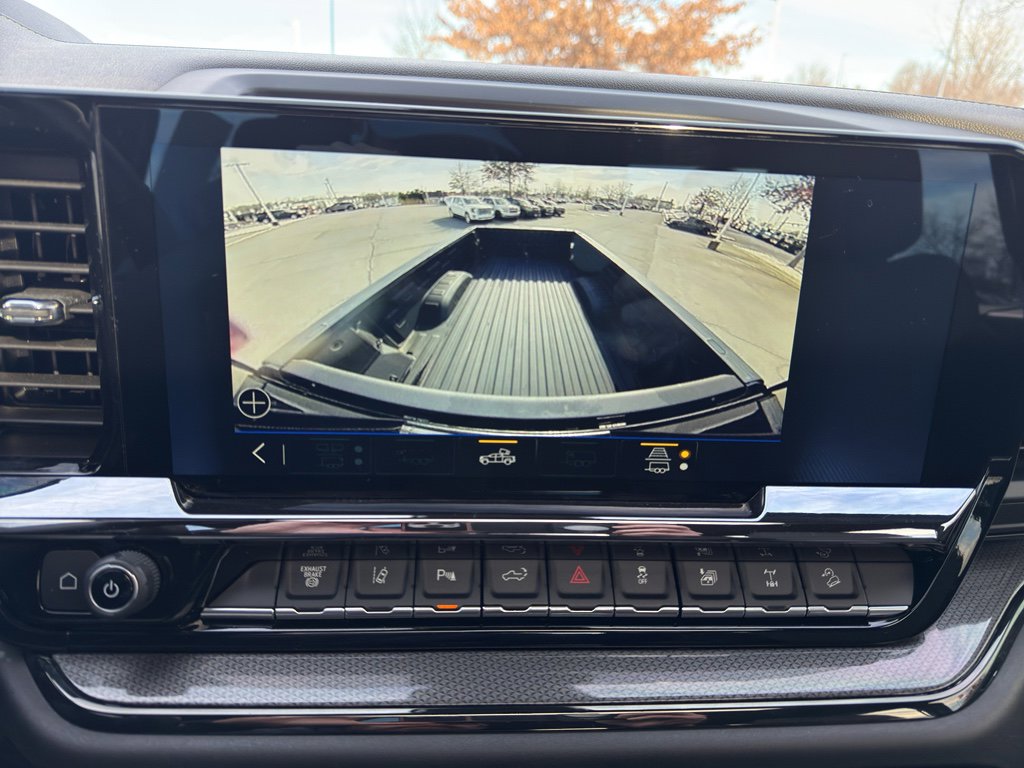 Used 2024 Chevrolet Silverado 2500 ZR2 w/ Technology Package image 22