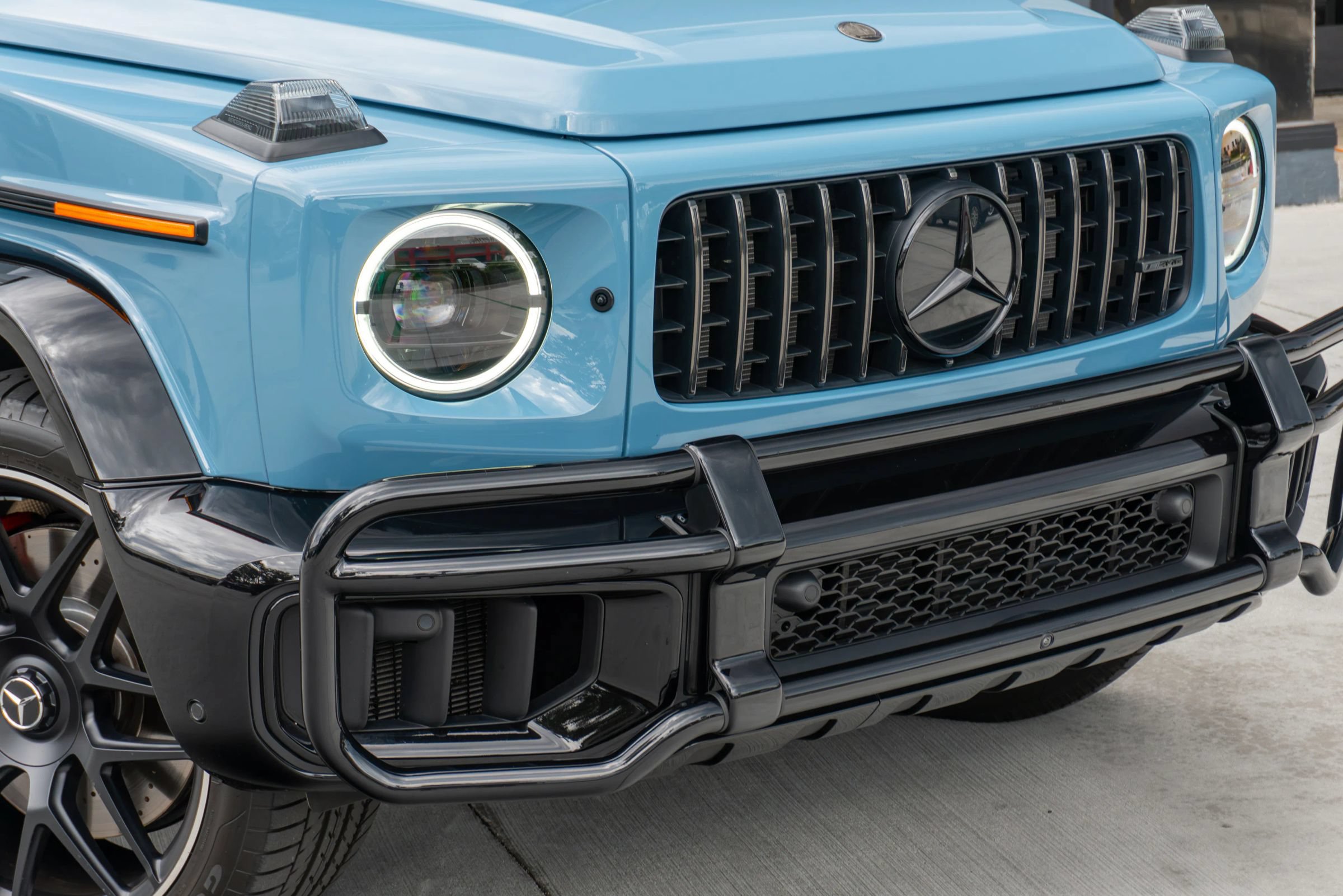 Used 2025 Mercedes-Benz G 63 AMG 4MATIC image 35