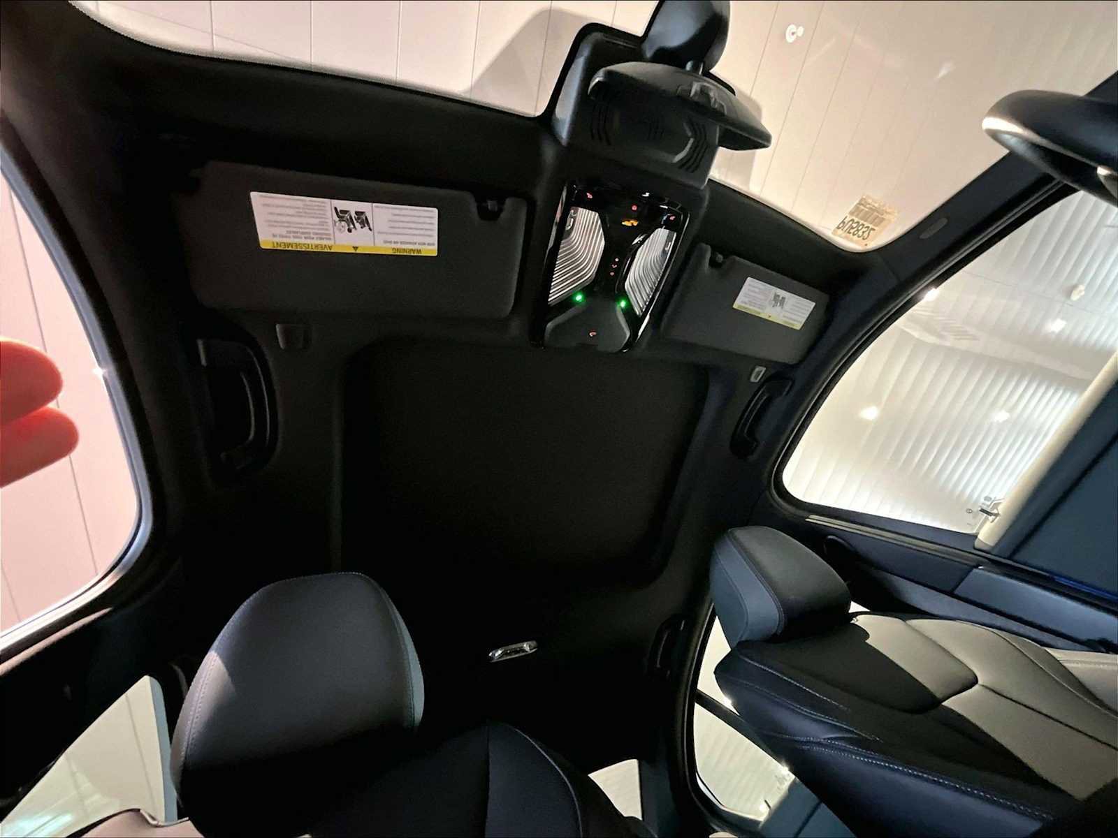 Used 2024 BMW M340i xDrive image 25