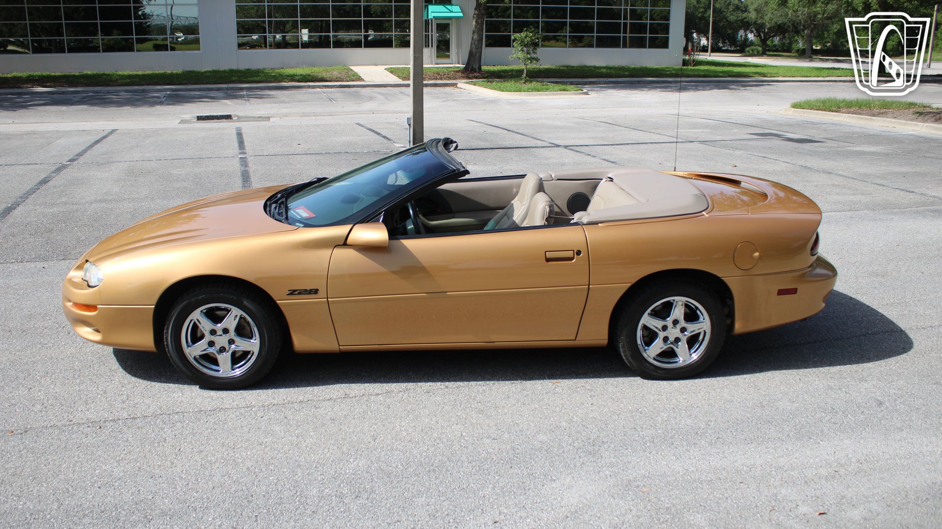 Used 1998 Chevrolet Camaro Z28 RWD image 10
