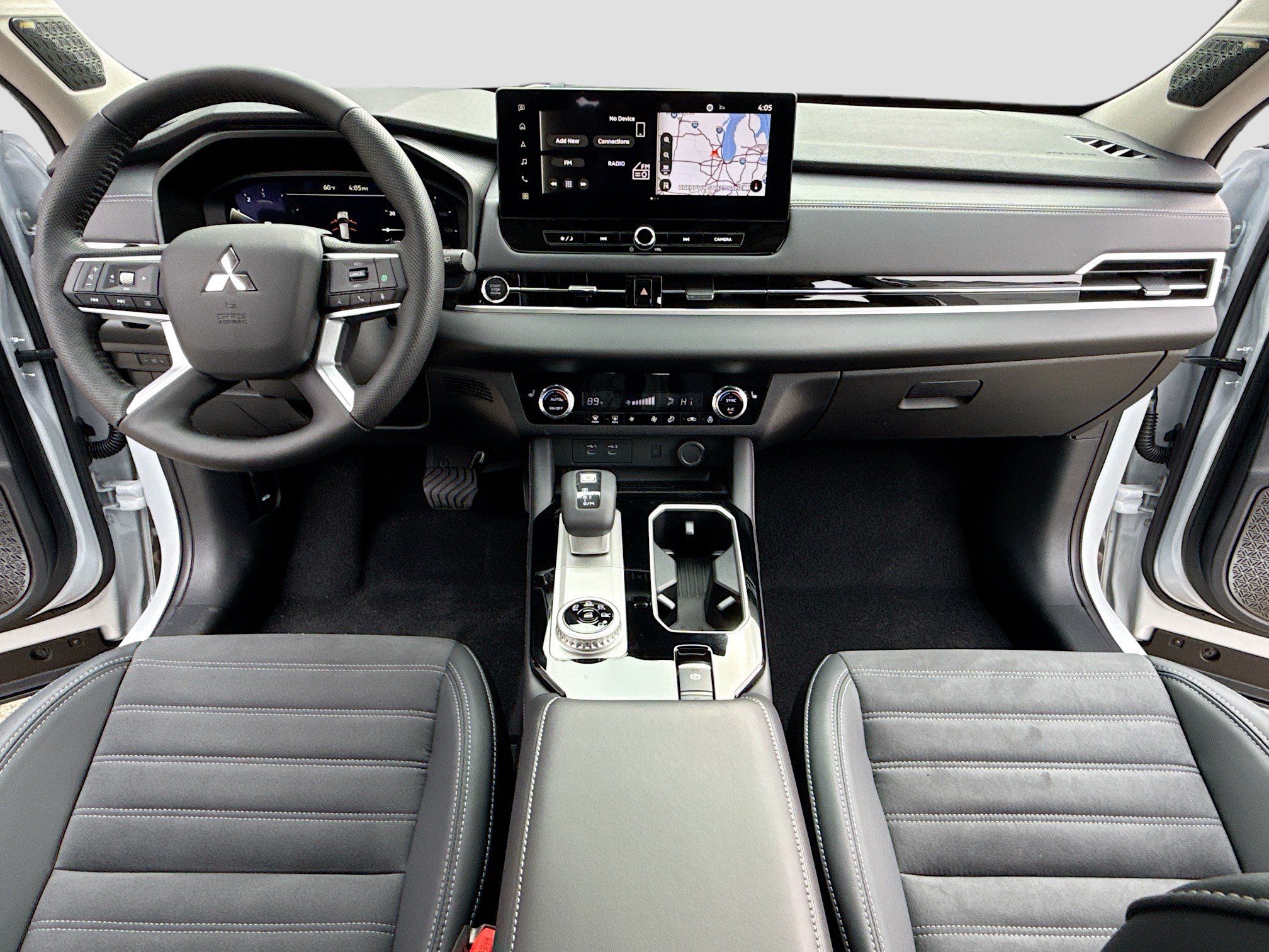 New 2026 Mitsubishi Outlander SE FWD image 3