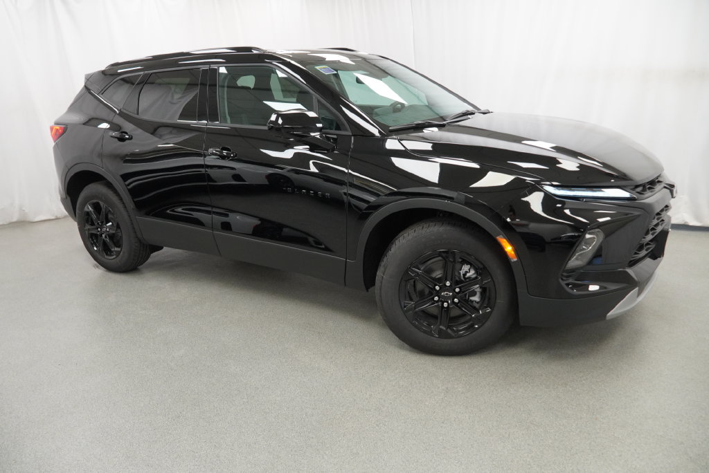 New 2026 Chevrolet Blazer LT w/ Convenience Package AWD/4WD image 5