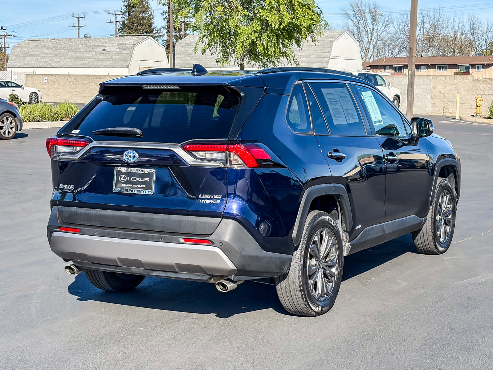 Used 2022 Toyota RAV4 Limited image 4