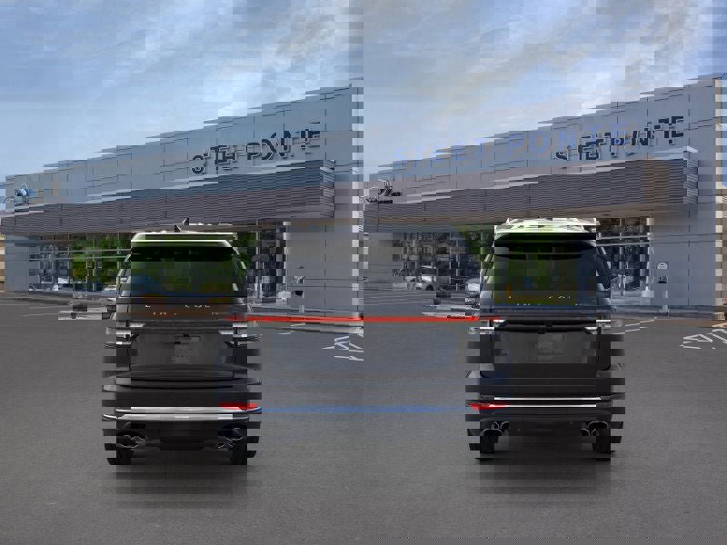 New 2026 Lincoln Aviator AWD image 5