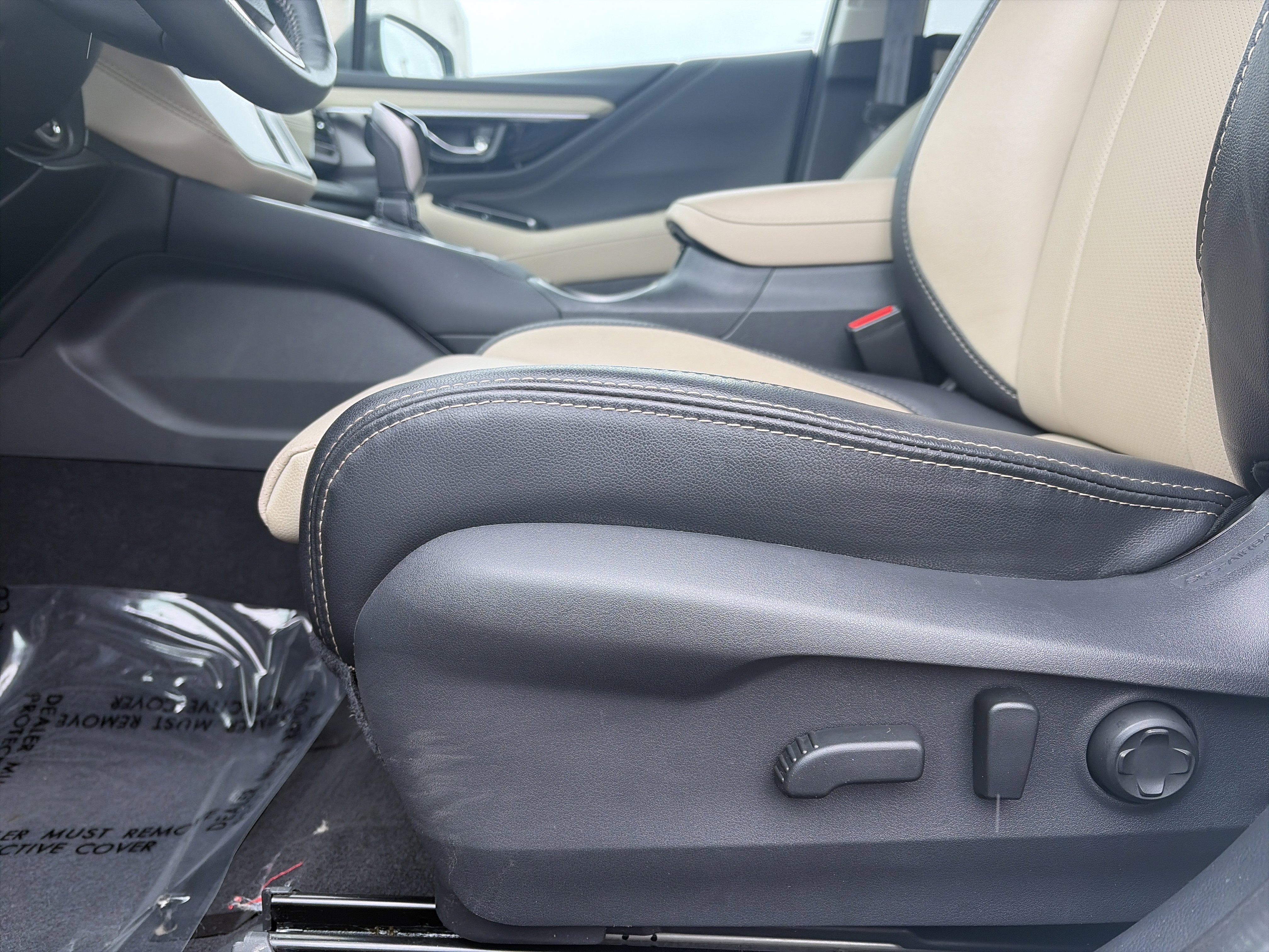 Certified 2025 Subaru Outback Limited w/ Popular Package #2 image 15