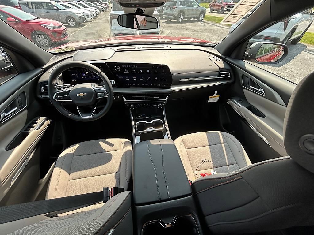 New 2025 Chevrolet Traverse LT w/ LPO, Floor Liner Package image 21