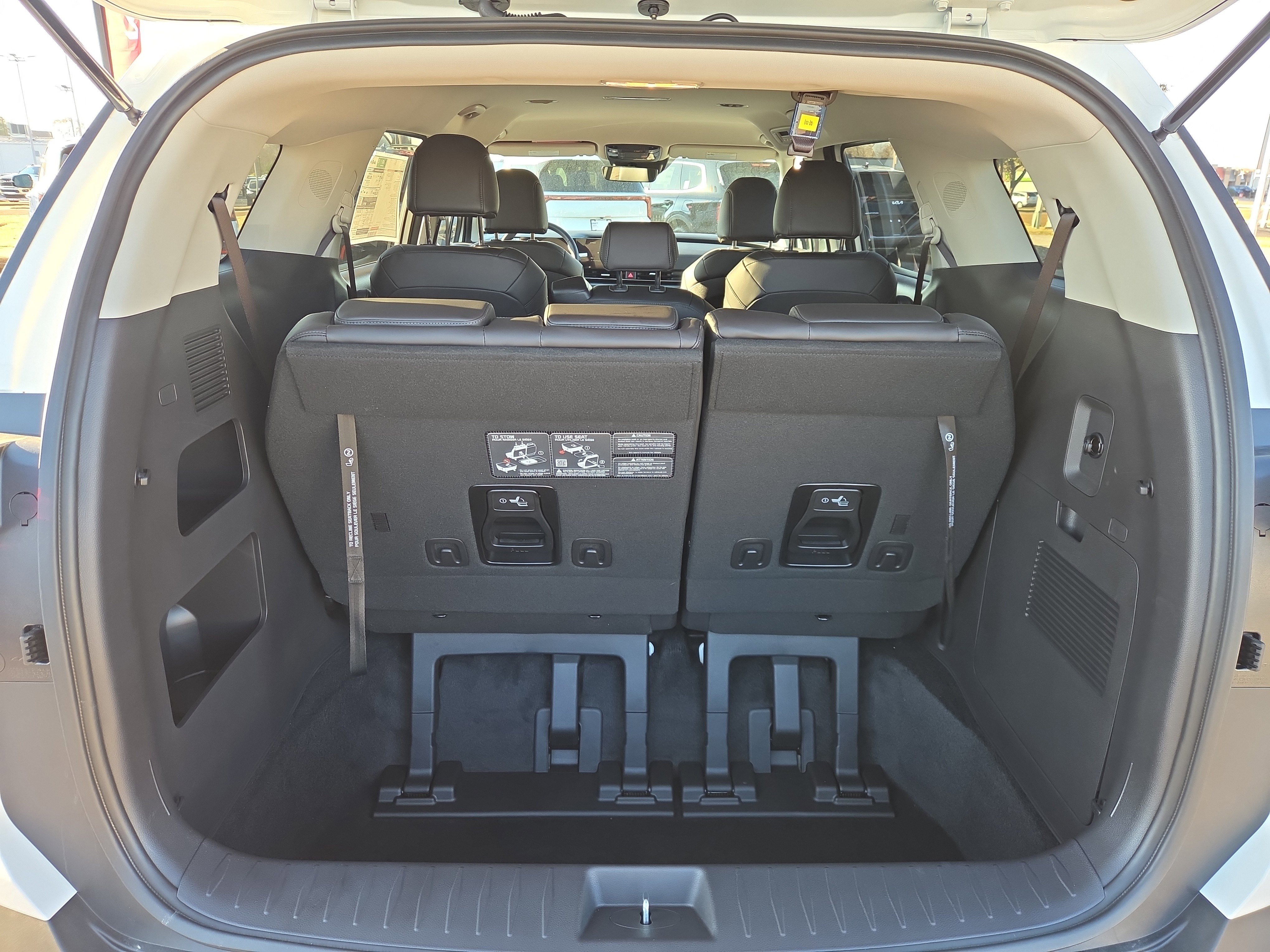 New 2026 Kia Carnival image 9