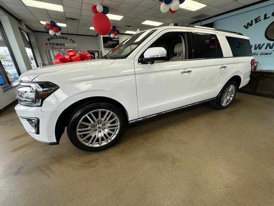 Used 2023 Ford Expedition Max Limited image 8