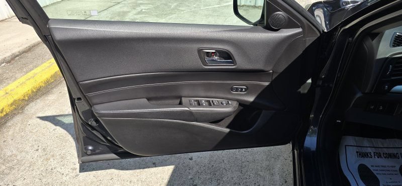 Used 2016 Acura ILX w/ Technology Plus Package FWD image 15