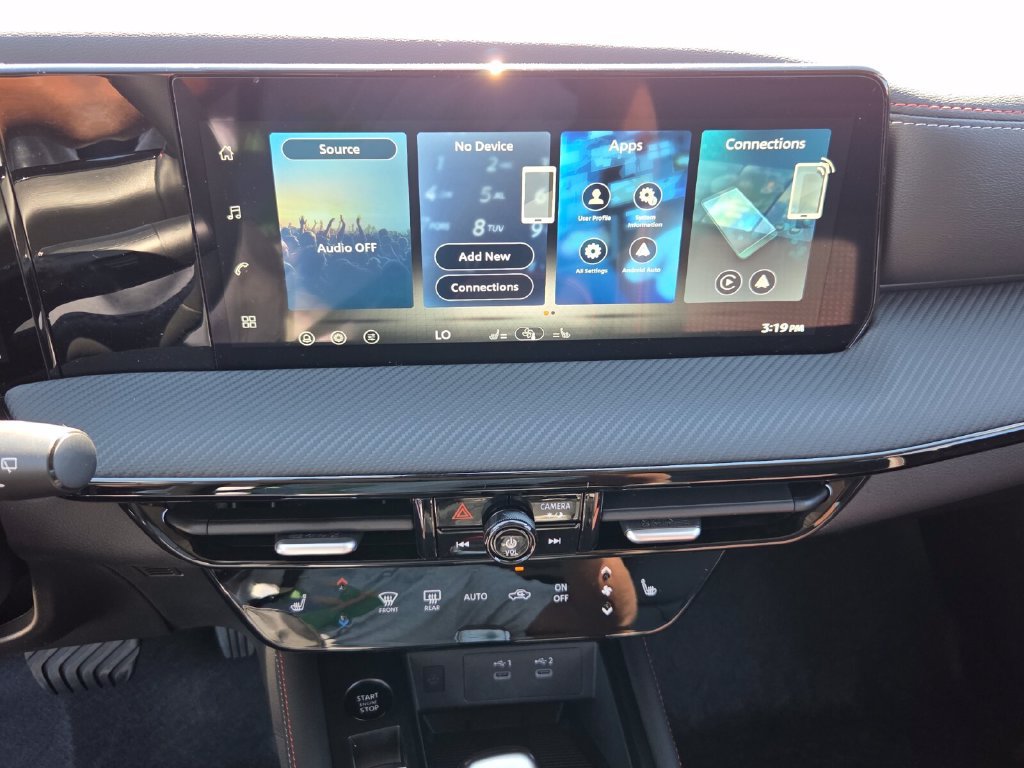 New 2027 Nissan Kicks SR w/ Cold Weather Package FWD image 20