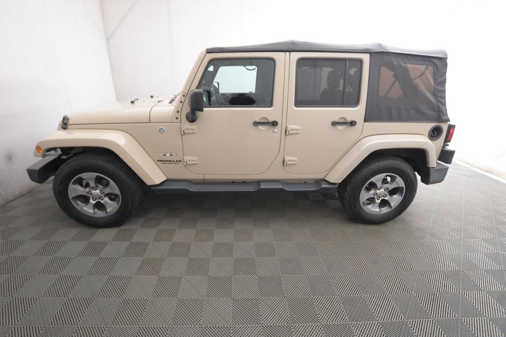 Used 2016 Jeep Wrangler Unlimited Sahara image 8