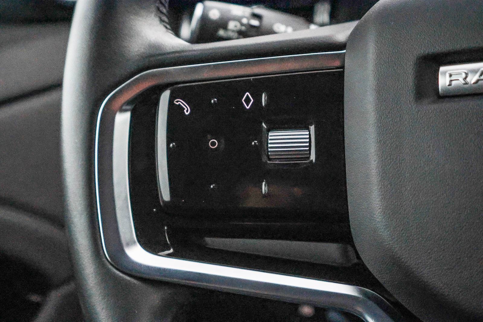 Certified 2023 Land Rover Range Rover Evoque SE image 42