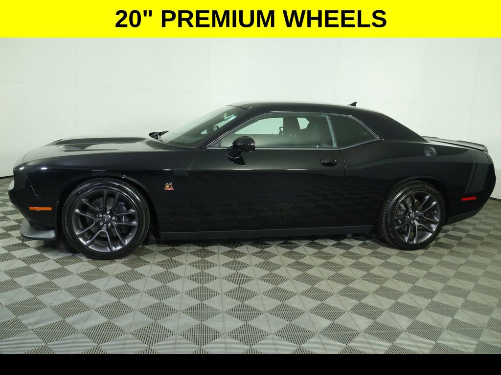 Used 2022 Dodge Challenger R/T Scat Pack w/ Scat Pack Stripe image 4