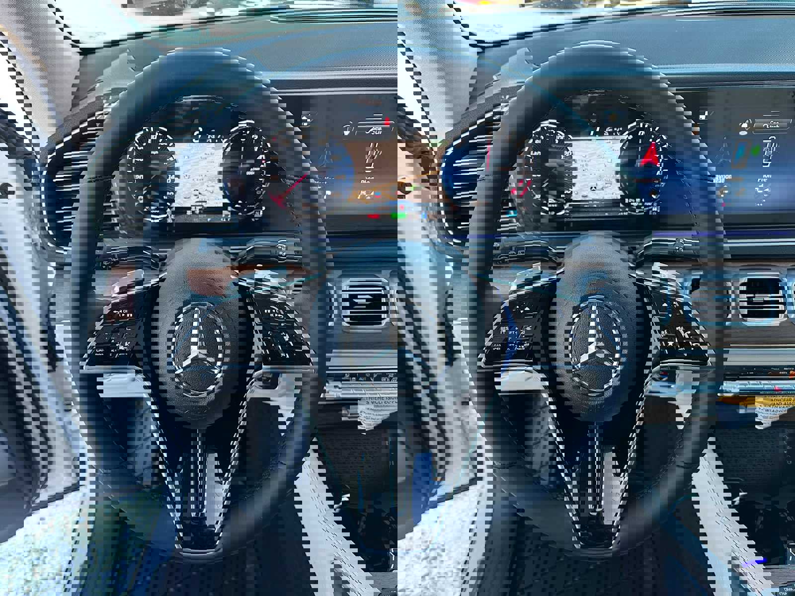 New 2026 Mercedes-Benz GLE 450e 4MATIC image 23