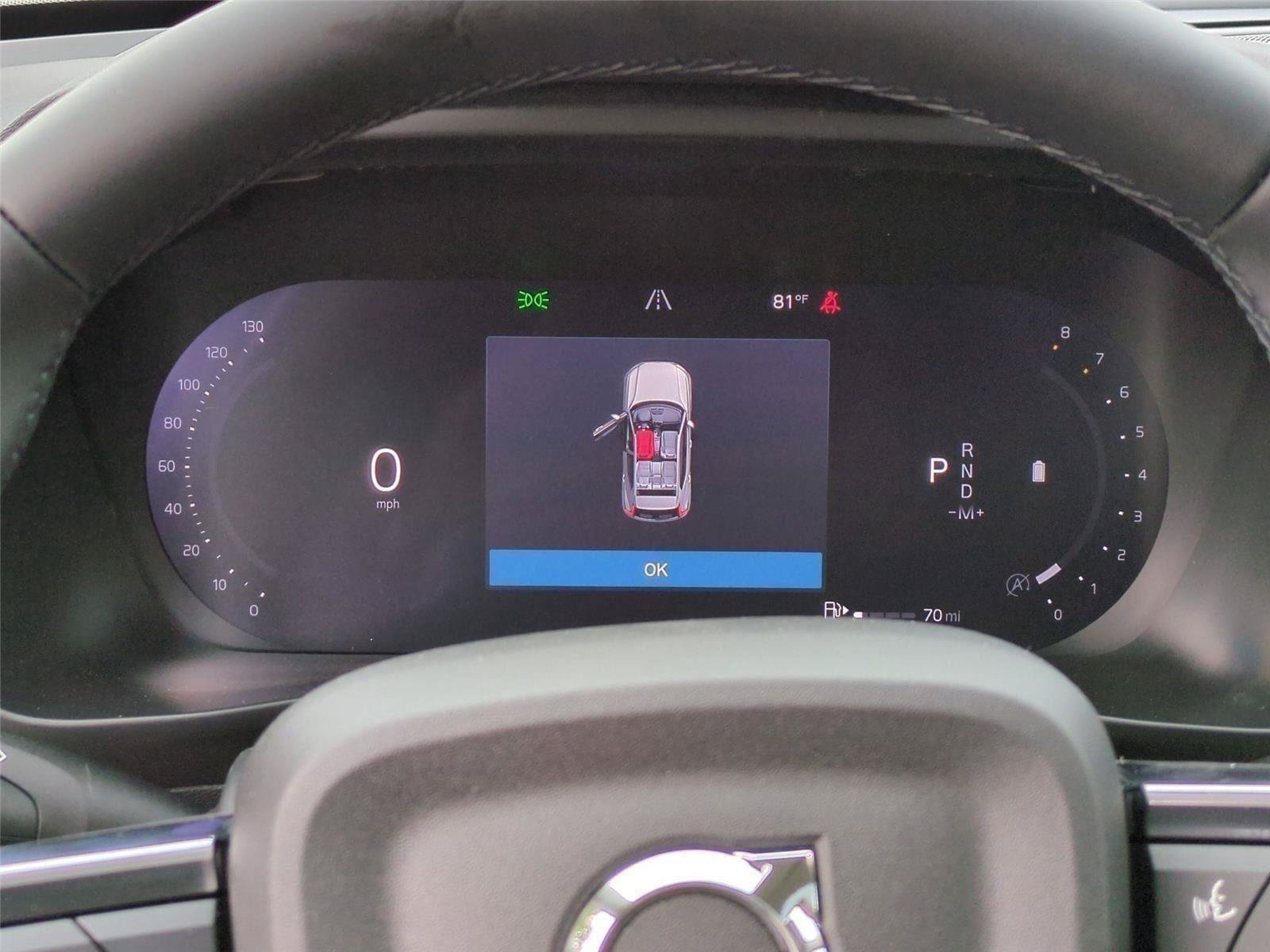New 2026 Volvo XC40 B5 Ultra w/ Climate Package AWD/4WD image 14