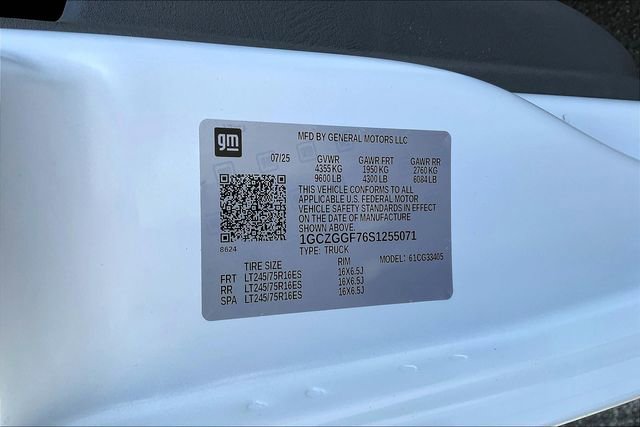 New 2025 Chevrolet Express 3500 w/ Driver Convenience Package image 14