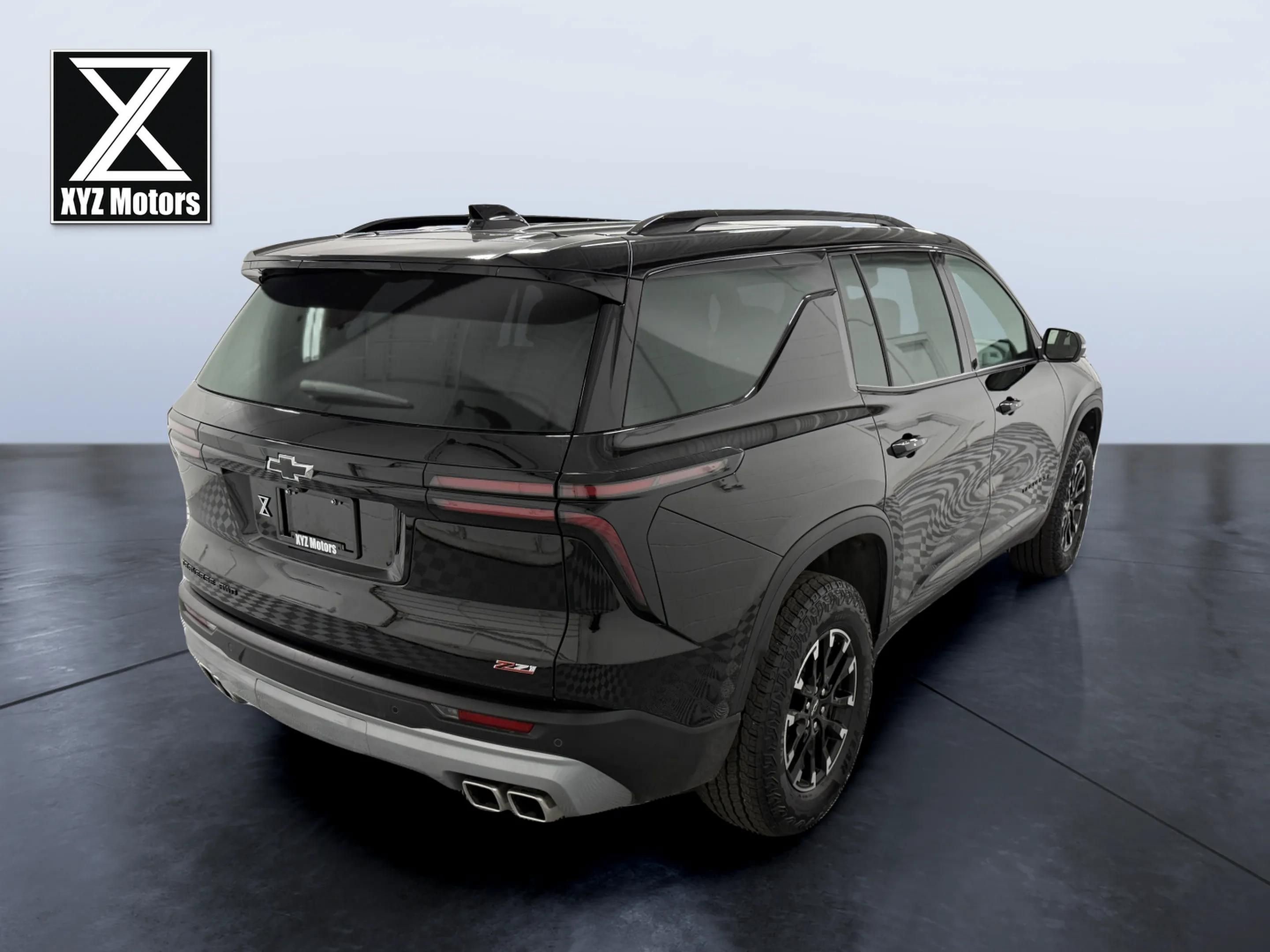 Used 2025 Chevrolet Traverse Z71 w/ LPO, Floor Liner Package image 6