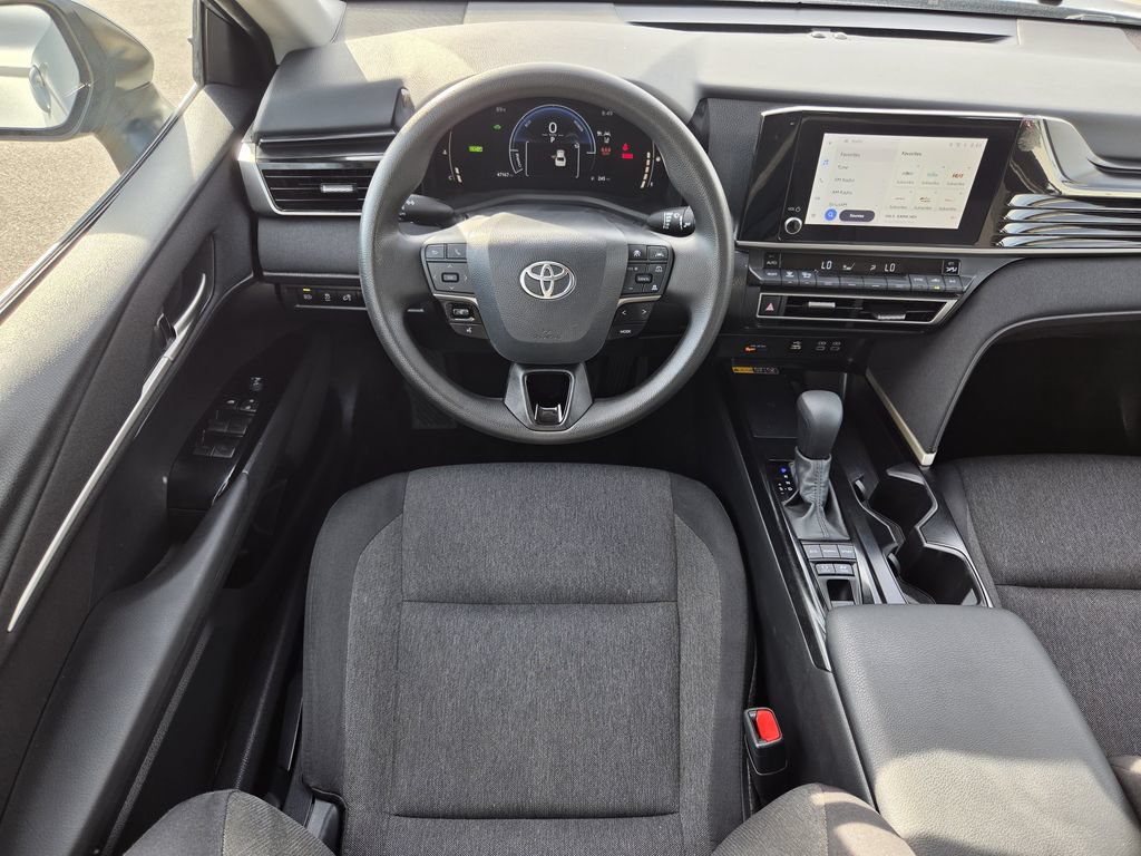 Used 2025 Toyota Camry LE FWD image 14