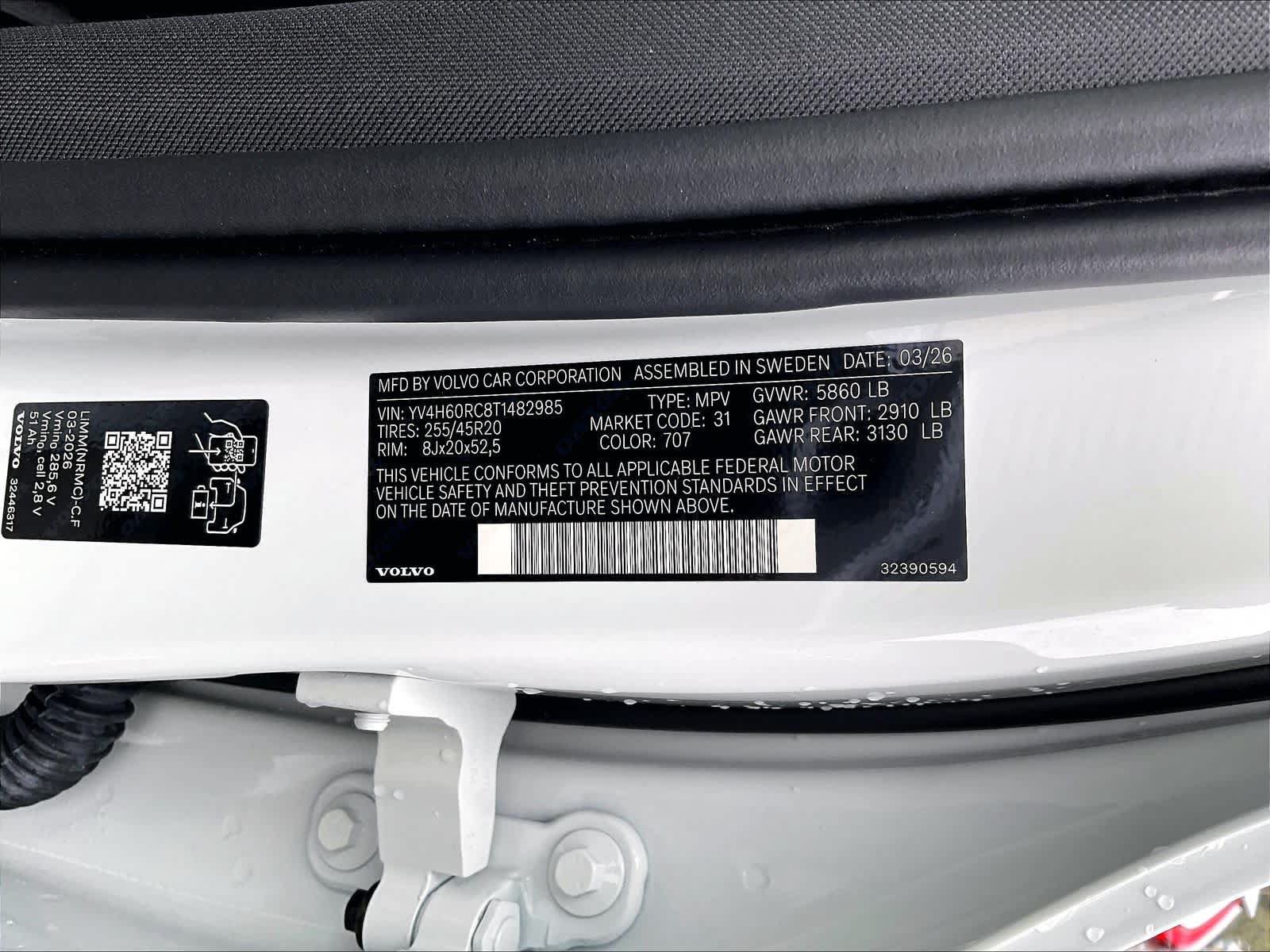 New 2026 Volvo XC60 T8 Plus w/ Climate Package AWD/4WD image 36