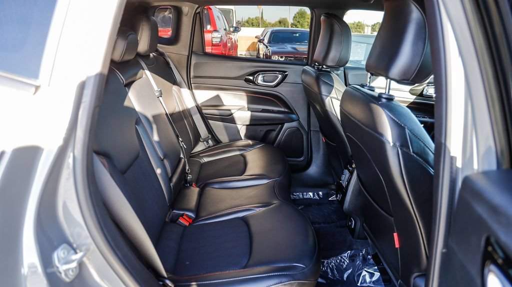 Used 2023 Jeep Compass Trailhawk w/ Trailer Tow Group AWD/4WD image 19