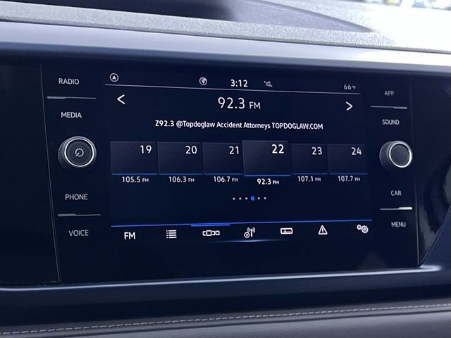 Used 2024 Volkswagen Taos SE image 16