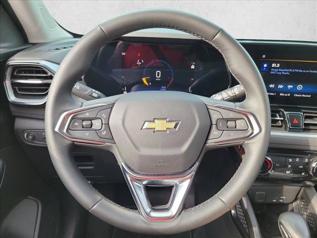 Used 2024 Chevrolet TrailBlazer LT w/ LT Cold Weather Package FWD image 15