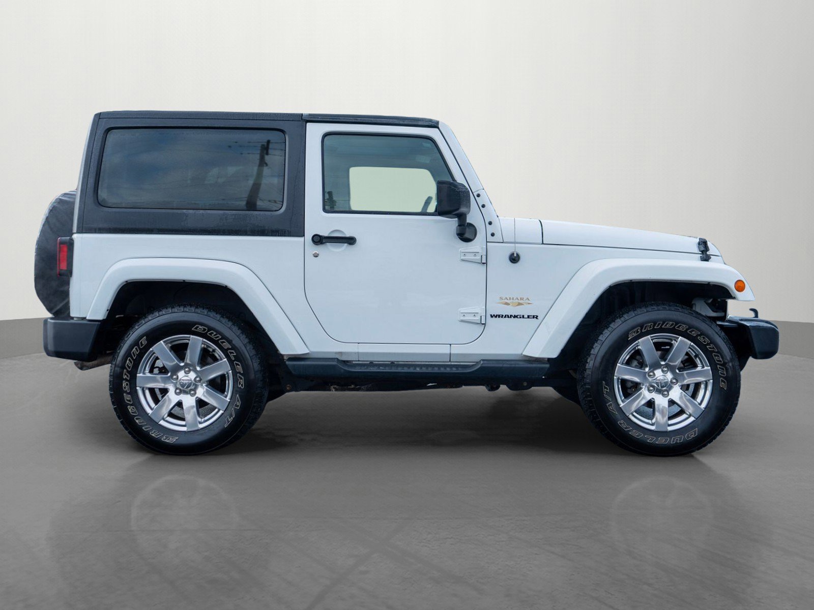 Used 2015 Jeep Wrangler Sahara image 8