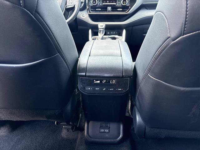 Certified 2025 Toyota Highlander XLE AWD/4WD image 22