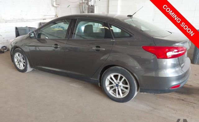 Used 2018 Ford Focus SE FWD image 3