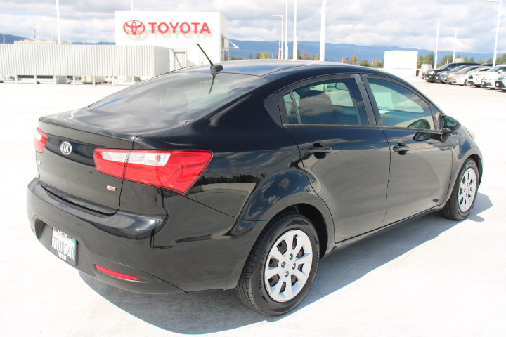 Used 2014 Kia Rio LX w/ Power Package FWD image 3