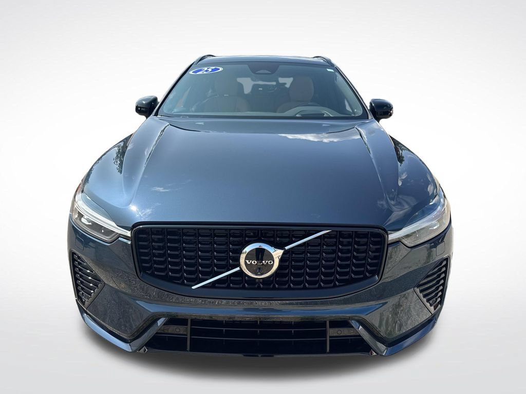 Used 2025 Volvo XC60 B5 Ultra w/ Protection Package Premier AWD/4WD image 9