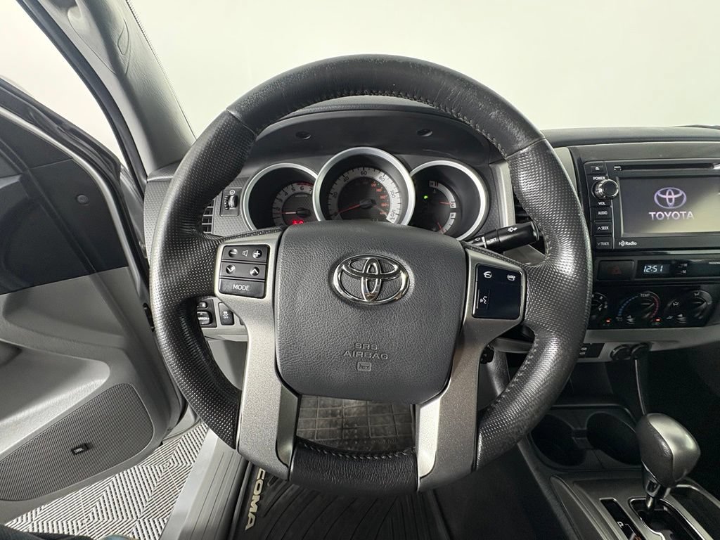 Used 2013 Toyota Tacoma 4x4 Double Cab w/ TRD Sport Pkg image 2