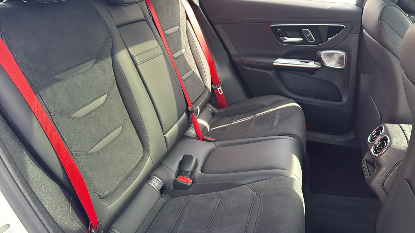 New 2025 Mercedes-Benz GLC 63 AMG S image 36