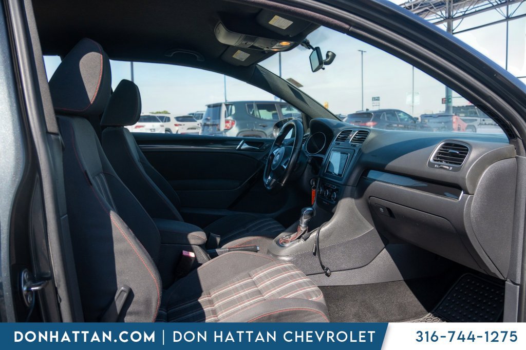 Used 2011 Volkswagen GTI 2-Door FWD image 17