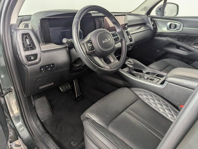 Used 2023 Kia Sorento SX AWD/4WD image 11
