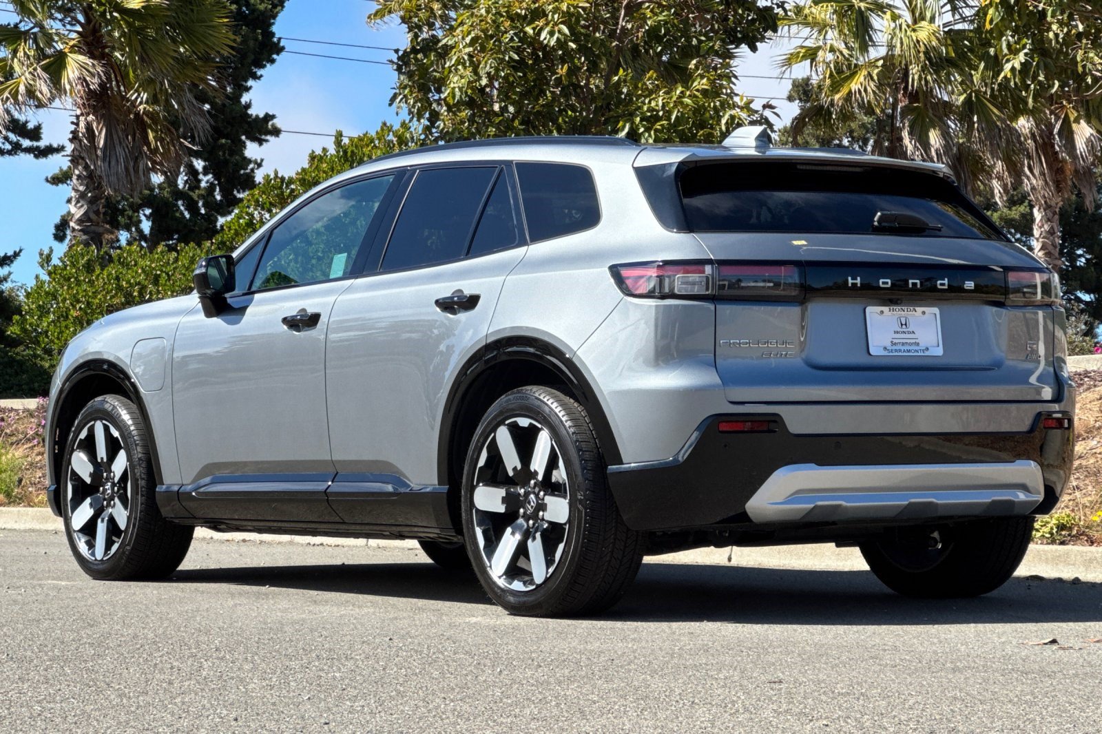 Certified 2024 Honda Prologue Elite image 3