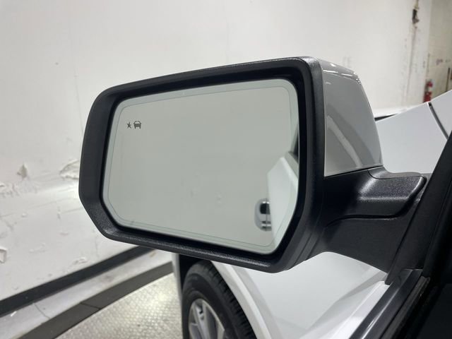 Used 2023 Chevrolet Traverse Premier w/ LPO, Cargo Package image 29