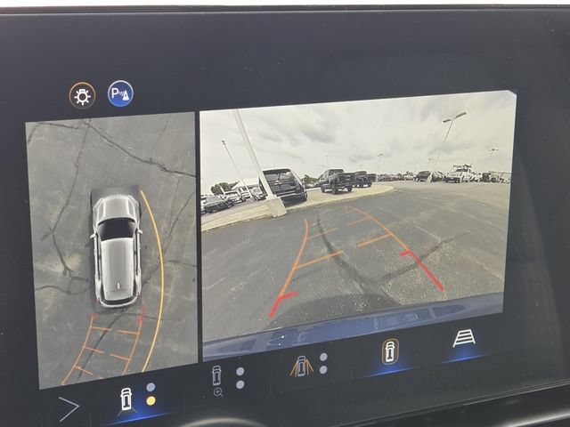 New 2026 Chevrolet Equinox LT w/ Safety and Technology Package AWD/4WD image 4