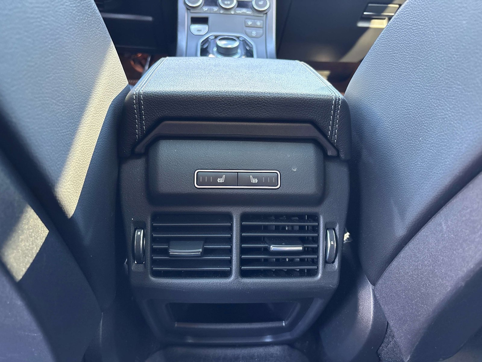 Used 2018 Land Rover Range Rover Evoque image 11